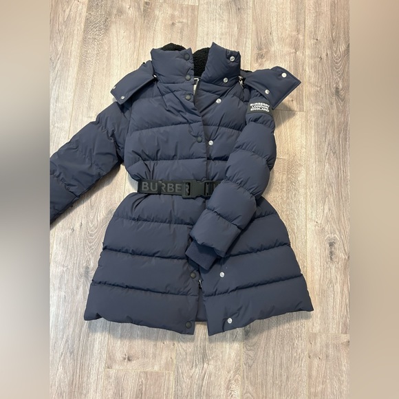 Burberry belted puffer coat jacket - Picture 2 of 14